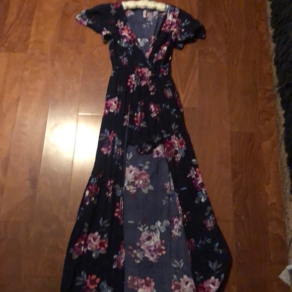 Dresses & Skirts - Beautiful Maxi Romper